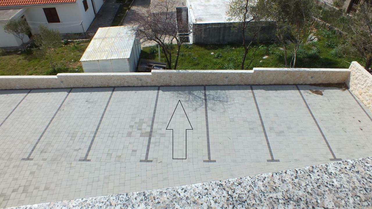 Apartment Paulina Novalja Exterior photo